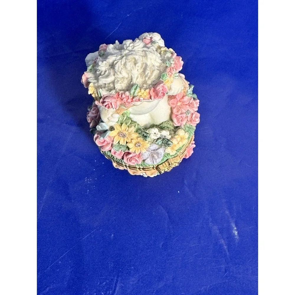 Dreamsicles collection resin angel trinket box hinged flower basket‎ 10355